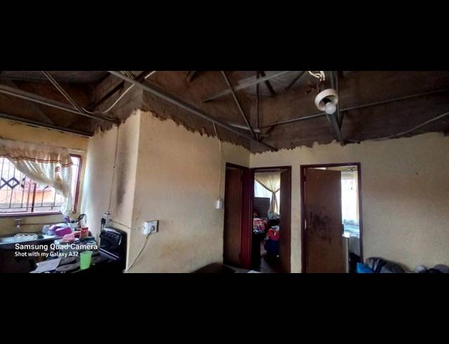 2 BEDROOM HOUSE FOR SALE IN SOSHANGUVE EAST